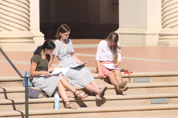 Students on Chapel steps