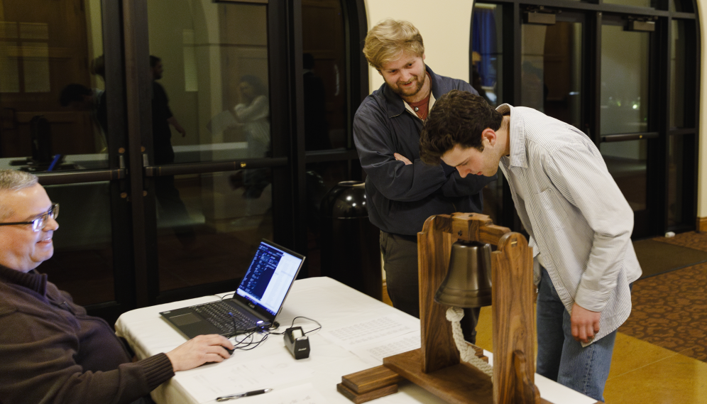 Members Of The Class Of 2024 Submit Their Senior Theses Thomas   Senior Thesis Turn In Ca24 996 01 