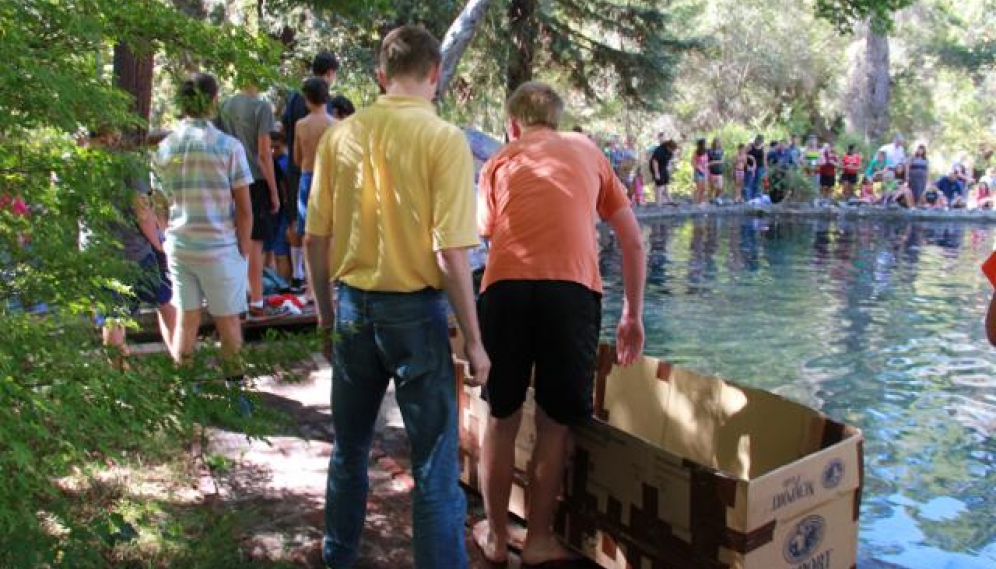 Alumni-Parent Day 2017 -- Cardboard Yacht Race