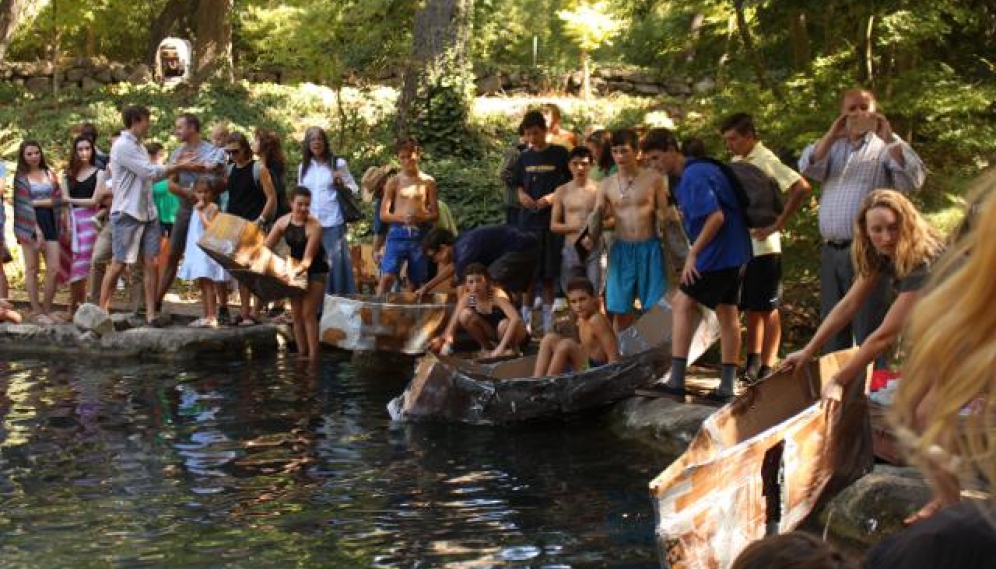 Alumni-Parent Day 2017 -- Cardboard Yacht Race