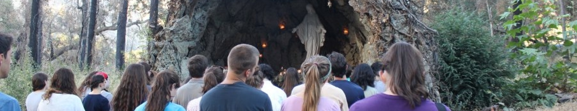 Slideshow: Rosary Procession for Our Lady of Sorrows