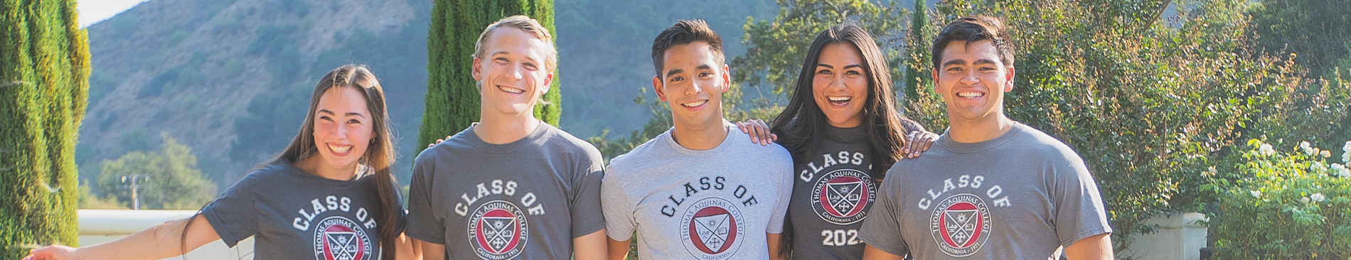 Students in TAC t-shirts